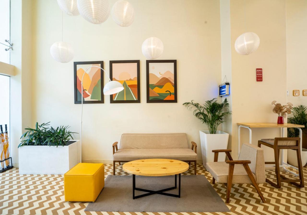Bloom Hotel - Jammu Bagian luar foto
